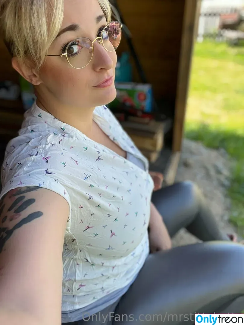 mrstittykatty голая photo #0109 (mrstittykatty)