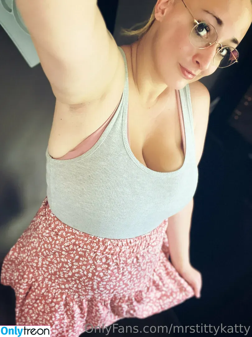 mrstittykatty голая photo #0127 (mrstittykatty)