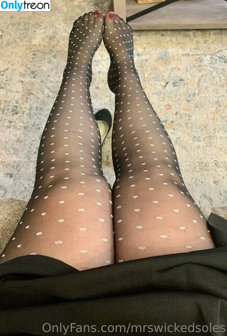 mrswickedsoles nude photo #0050 (wicked_littlesoles)