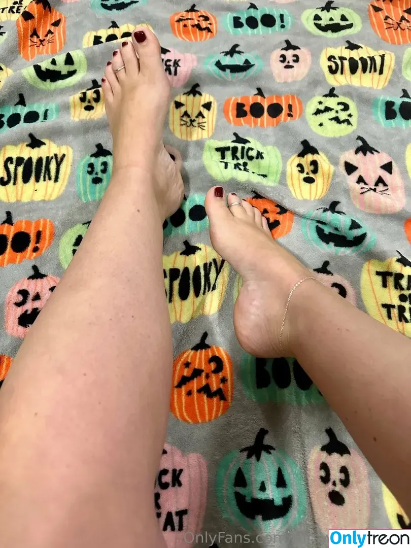 mrswickedsoles голая photo #0118 (wicked_littlesoles)