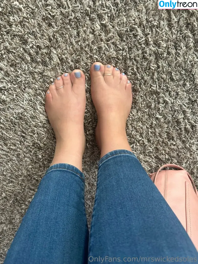 mrswickedsoles nude photo #0141 (wicked_littlesoles)