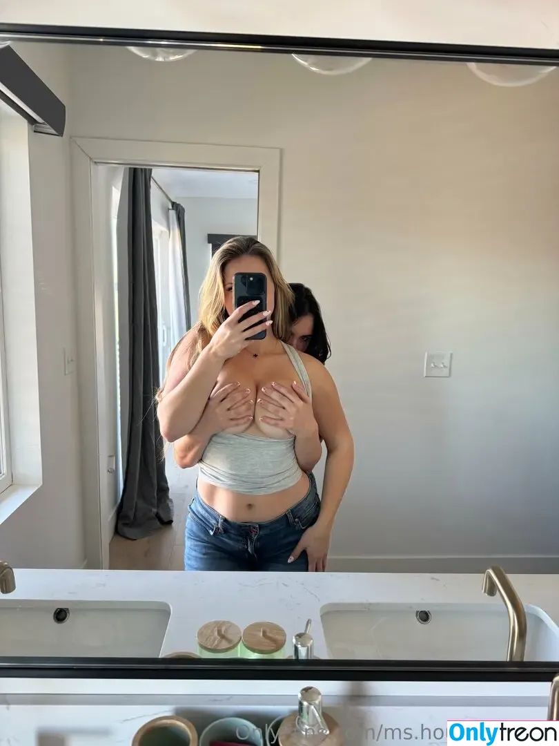 ms.hourglassfree nude photo #0051 (ms._hourglass)