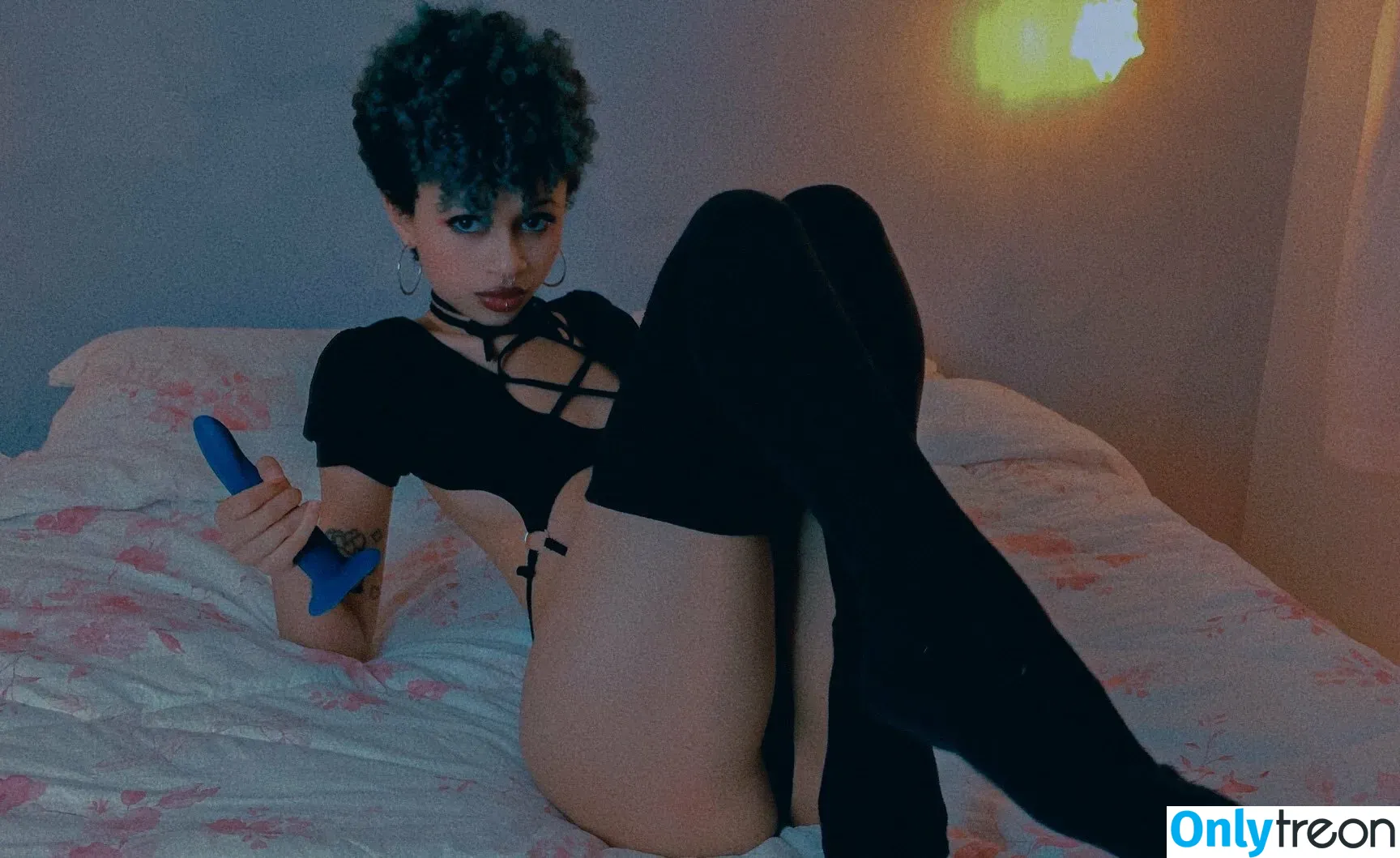 msflat nude photo #0010 (msFlat1 / msfllat)