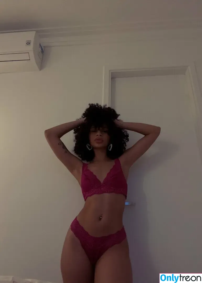 msflat nude photo #0246 (msFlat1 / msfllat)