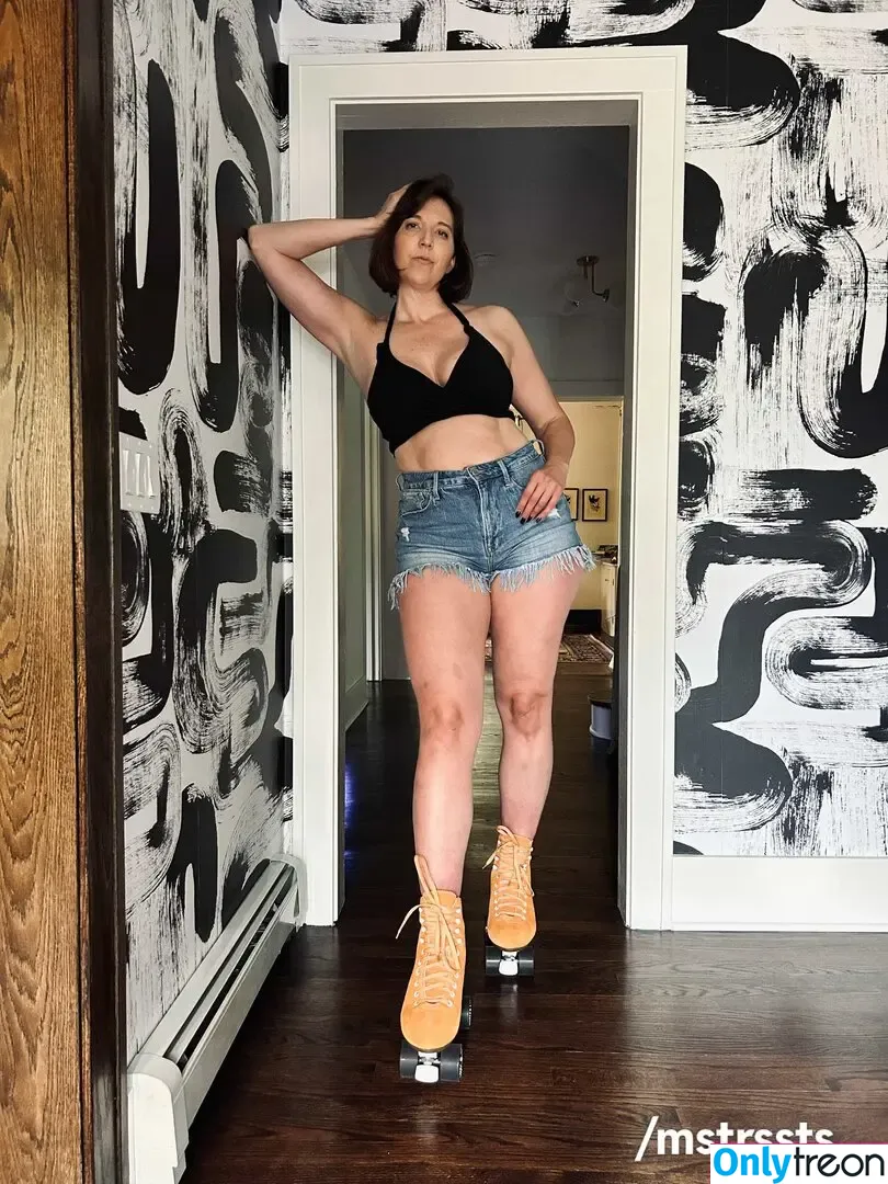 mstrssts_VIP nude photo #0098 (mstrss.ts)