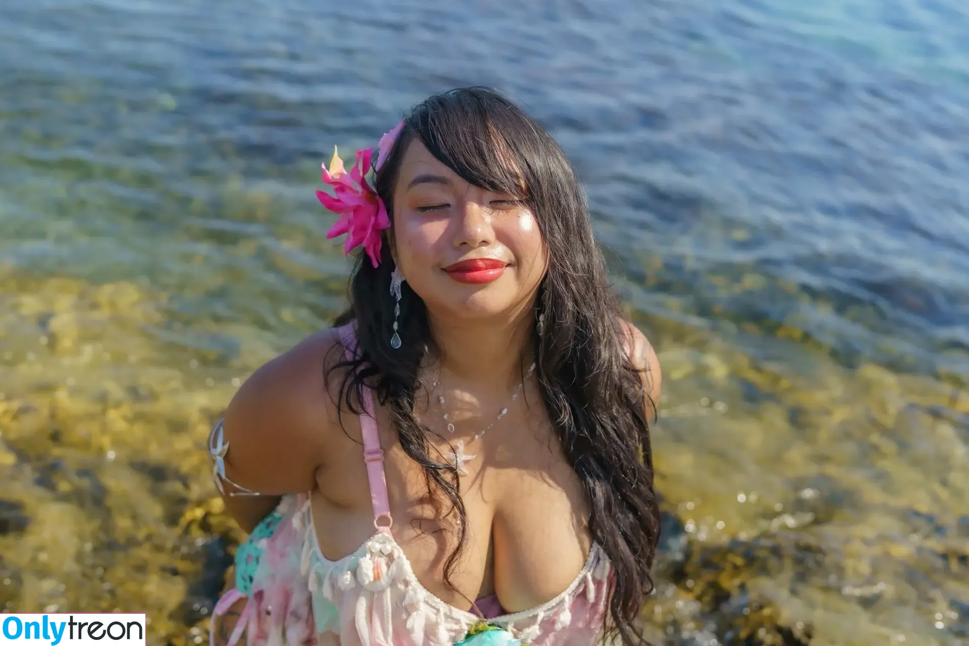 mtjujuph nude photo #0055 (mommy cupcake / thejujubelaire / urcutieassian)