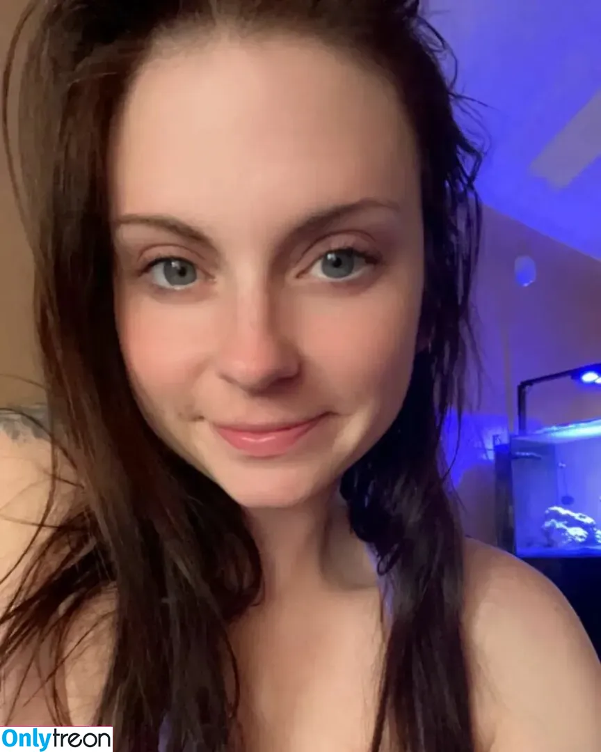 MudslinginTrainwreckVIP nude photo #0024 (mudslingintrainwreck)