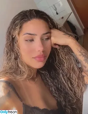 Muito Linda / muito.linda_ / naticasassola nude photo #0538