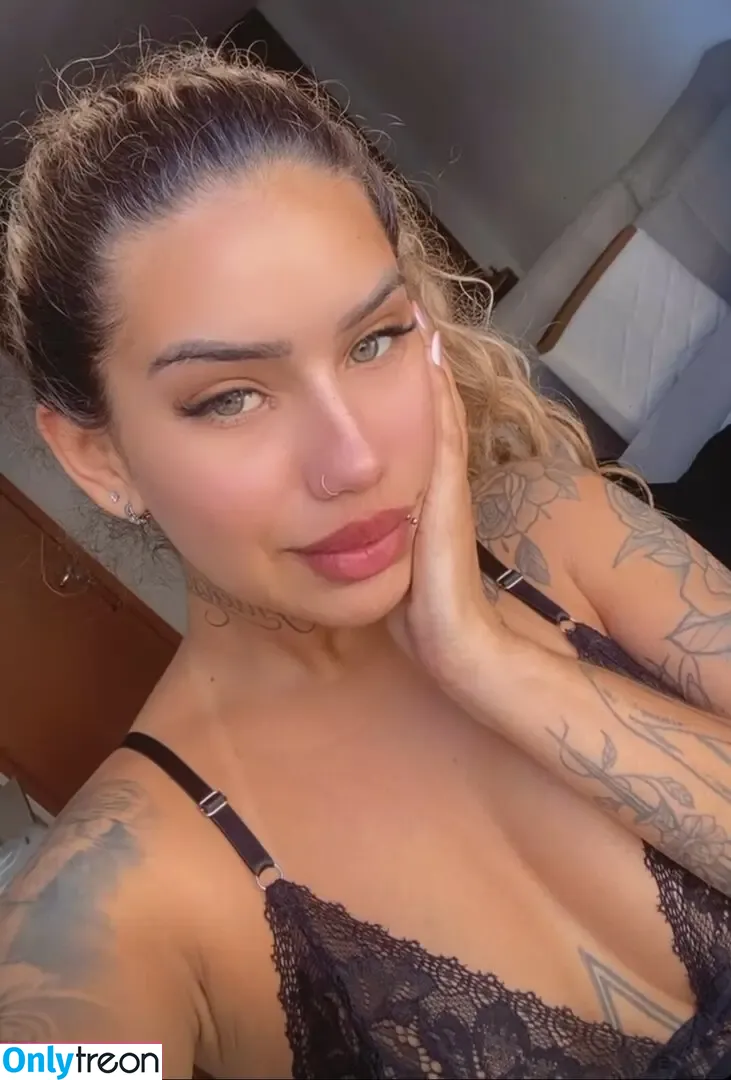 Muito Linda nude photo #0439 (muito.linda_ / naticasassola)