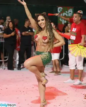 Mulher Melão / Renata Frisson / melaooficial / mulhermelao nude photo #2241