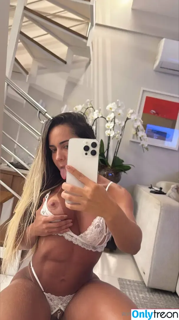 Mulher Melão nude photo #2783 (Renata Frisson / melaooficial / mulhermelao)