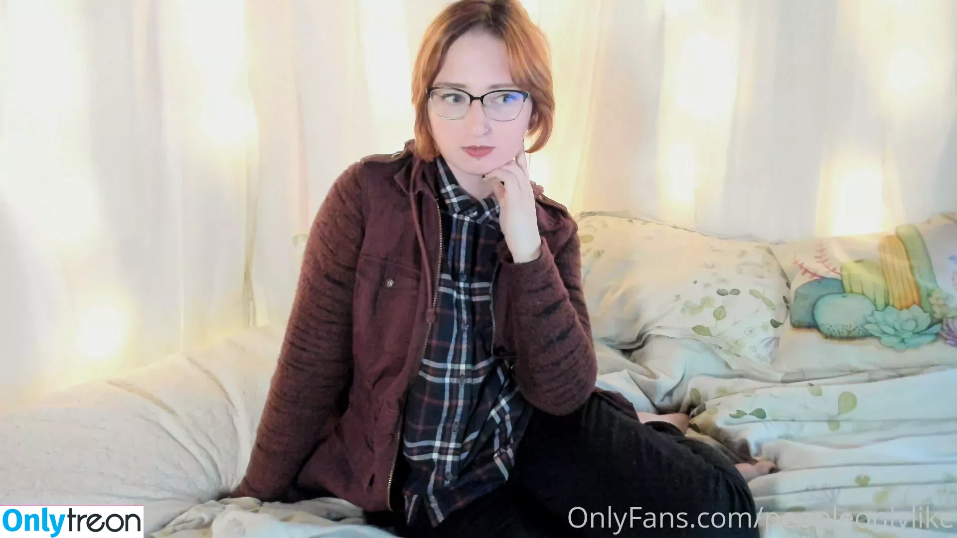 mumblingmeadows nude photo #0018 (mumblingmom)