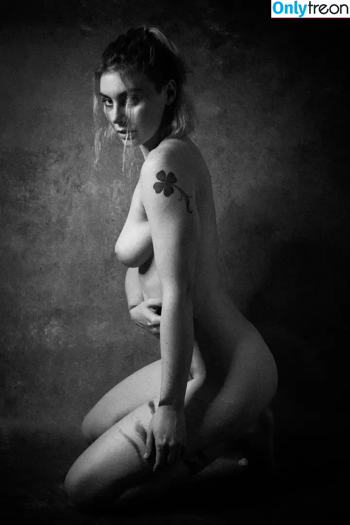 Muriel la Roja голая photo #0007 (muriel_la_roja / taste_of_taboo)