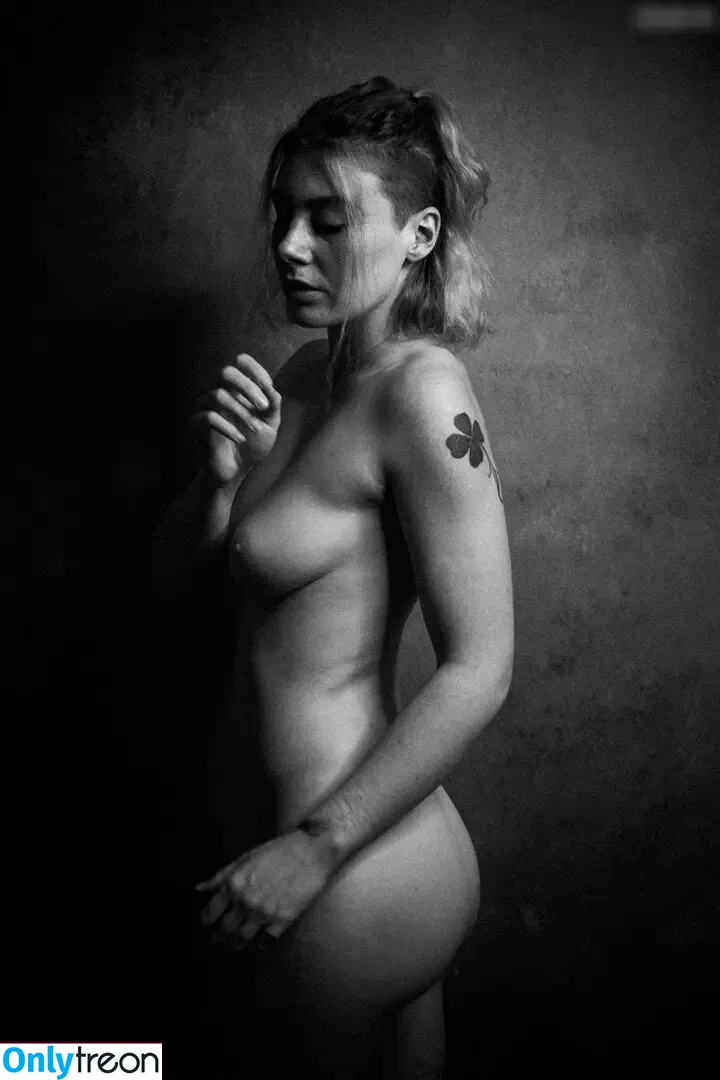 Muriel la Roja голая photo #0010 (muriel_la_roja / taste_of_taboo)