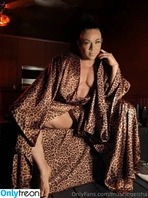 musclegeisha / ifbb_pro_yeo nude photo #0034