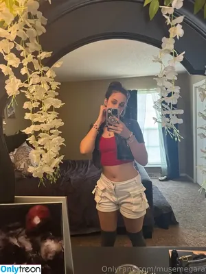 musemegara / musemogul nude photo #0281