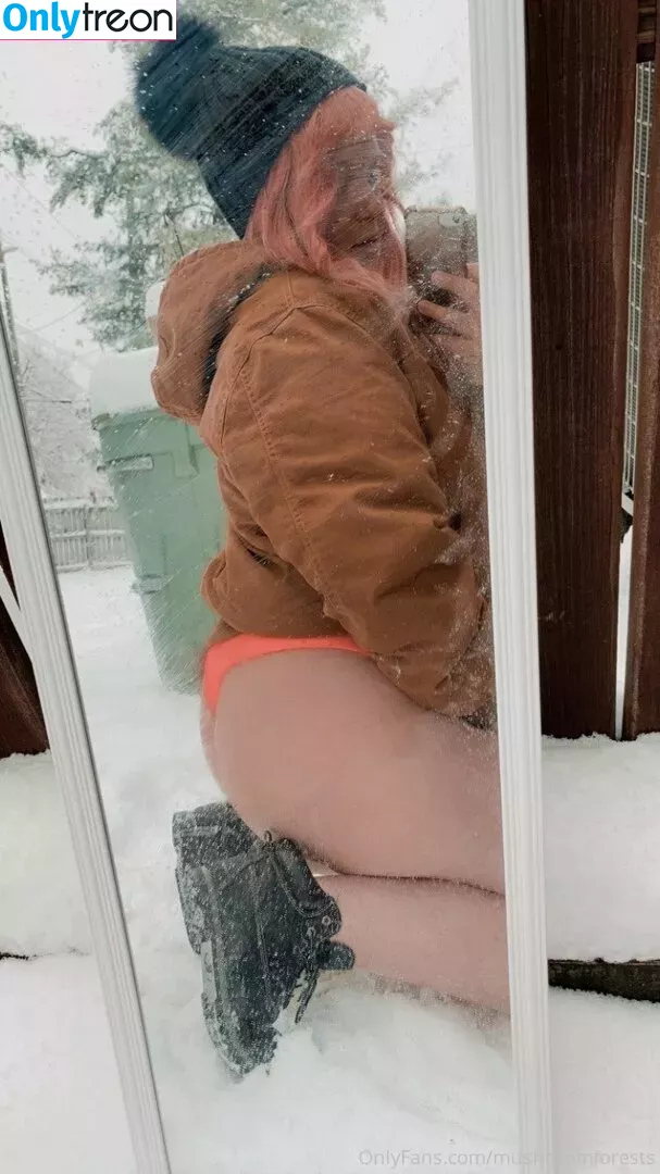 mushroomforests nude photo #0023 (mushroomforestry)