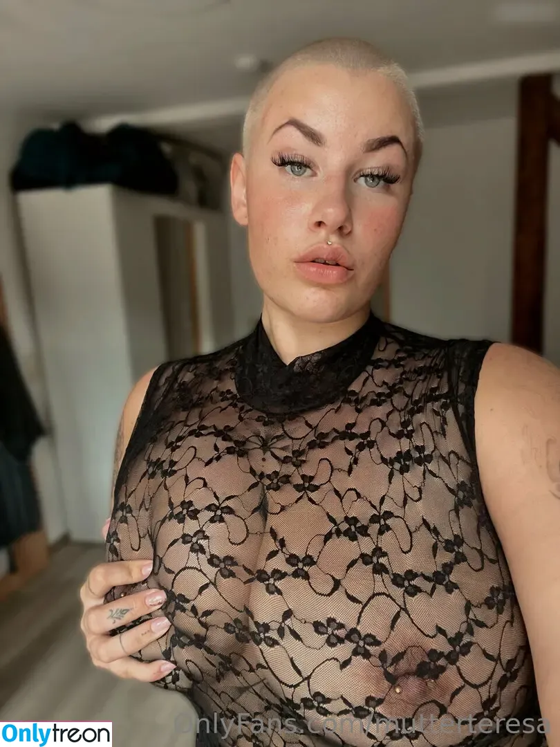 Mutter_teresa nude photo #0041 (mutter_teresa__ / mutterteresa)