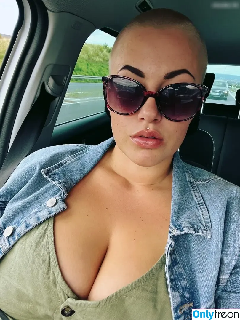 Mutter_teresa nude photo #0058 (mutter_teresa__ / mutterteresa)