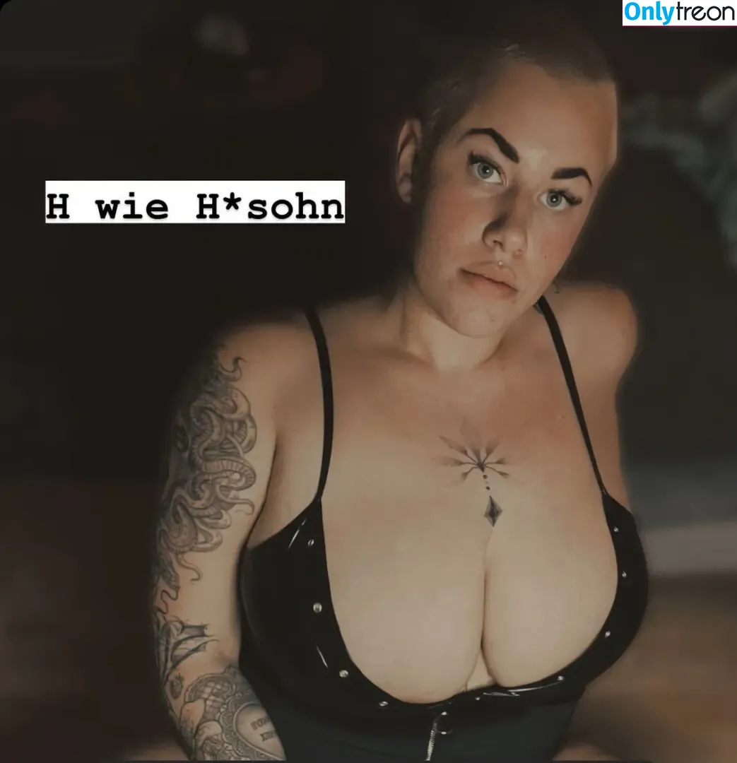 Mutter_teresa nude photo #0072 (mutter_teresa__ / mutterteresa)