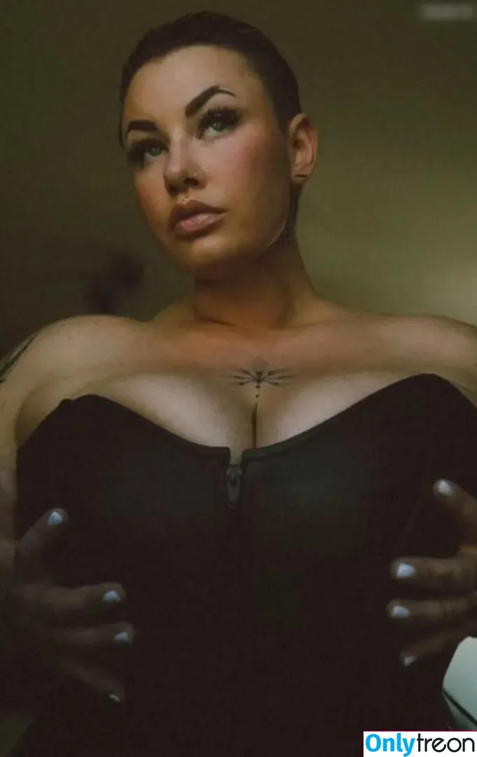 Mutter_teresa nude photo #0092 (mutter_teresa__ / mutterteresa)