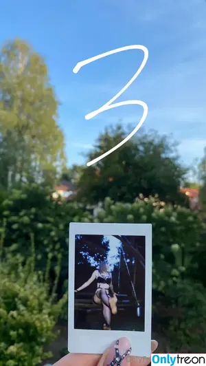  nude photo #0007