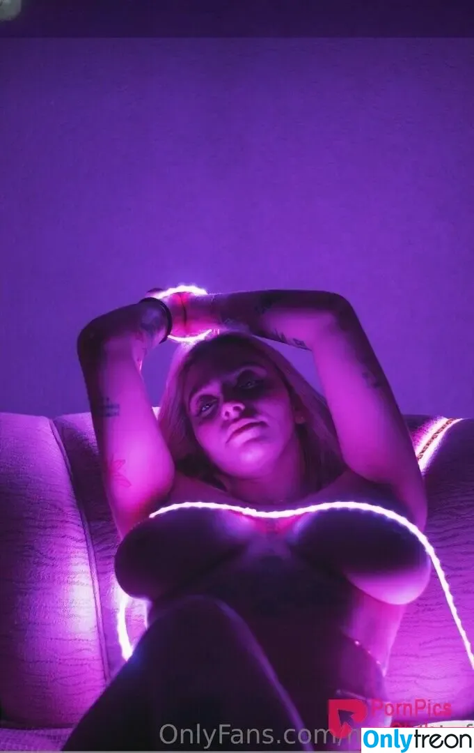 mwndstef nude photo #0106 (mwndstef)
