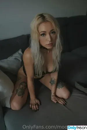 mxxnmantic / mymanquick nude photo #0007