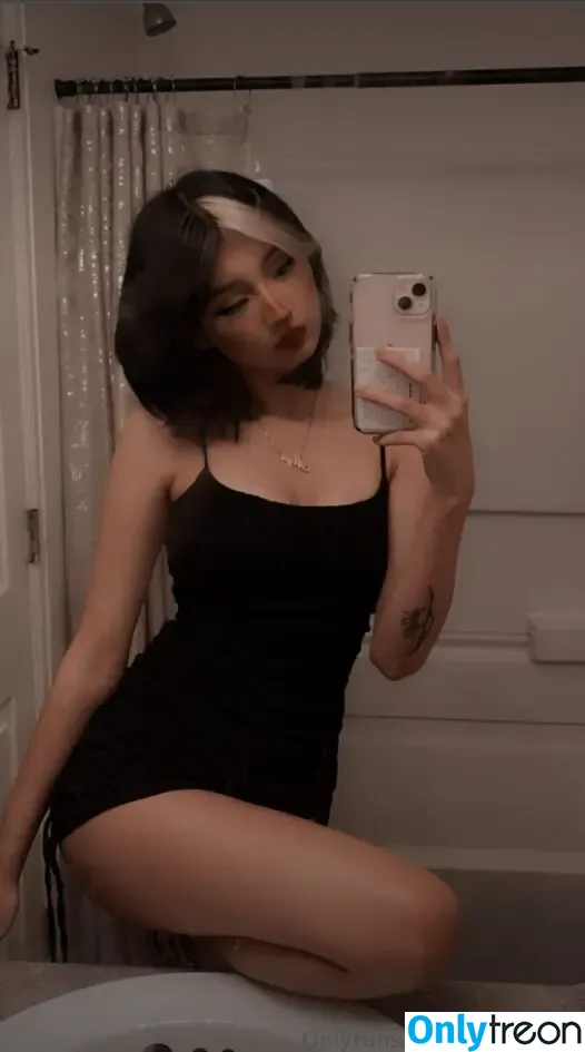 Mya Zapata nude photo #0003 (bunnie.gurl / haruu3890 / myazap)