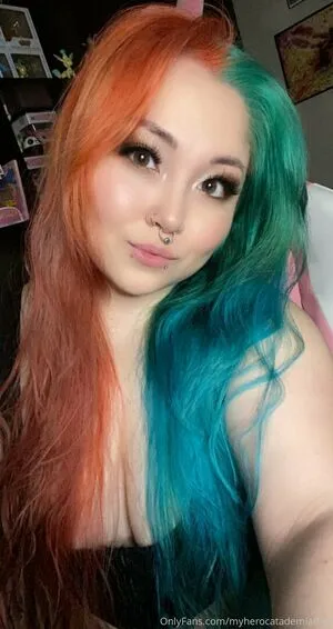 myherocatademiafree / missamerrrickaa nude photo #0002