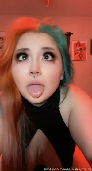myherocatademiafree / missamerrrickaa nude photo #0008