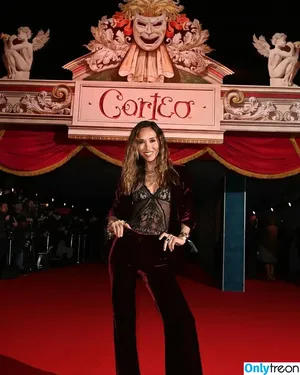 Myleene Klass / myleeneklass фото голая #0542