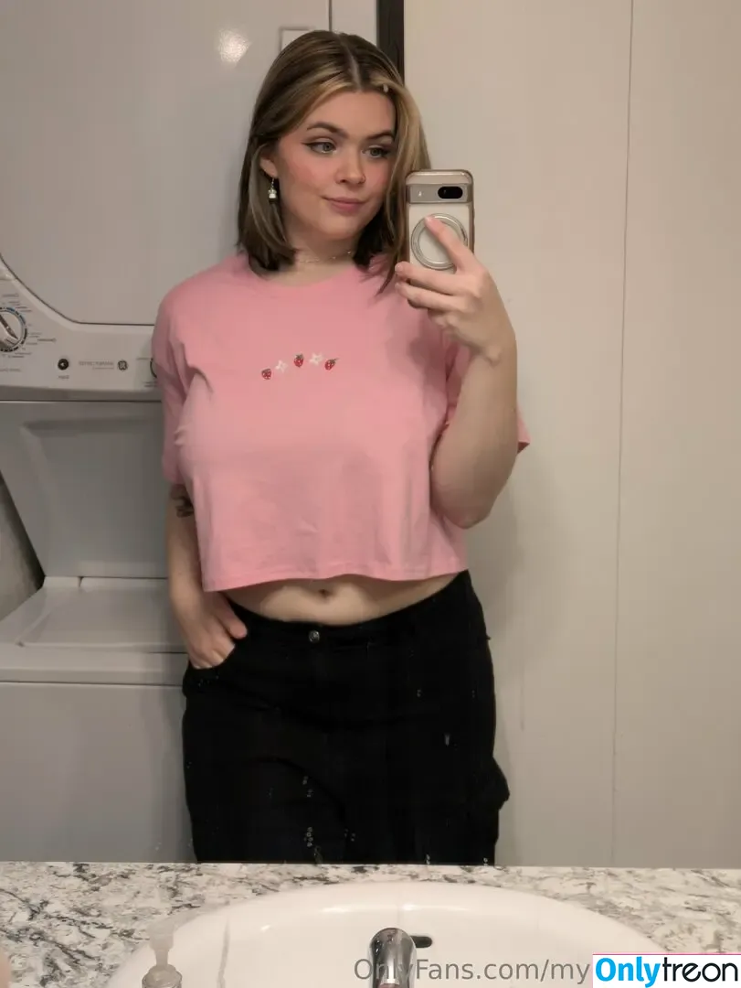 mylovemaeve nude photo #0032 (mylovemaeve)