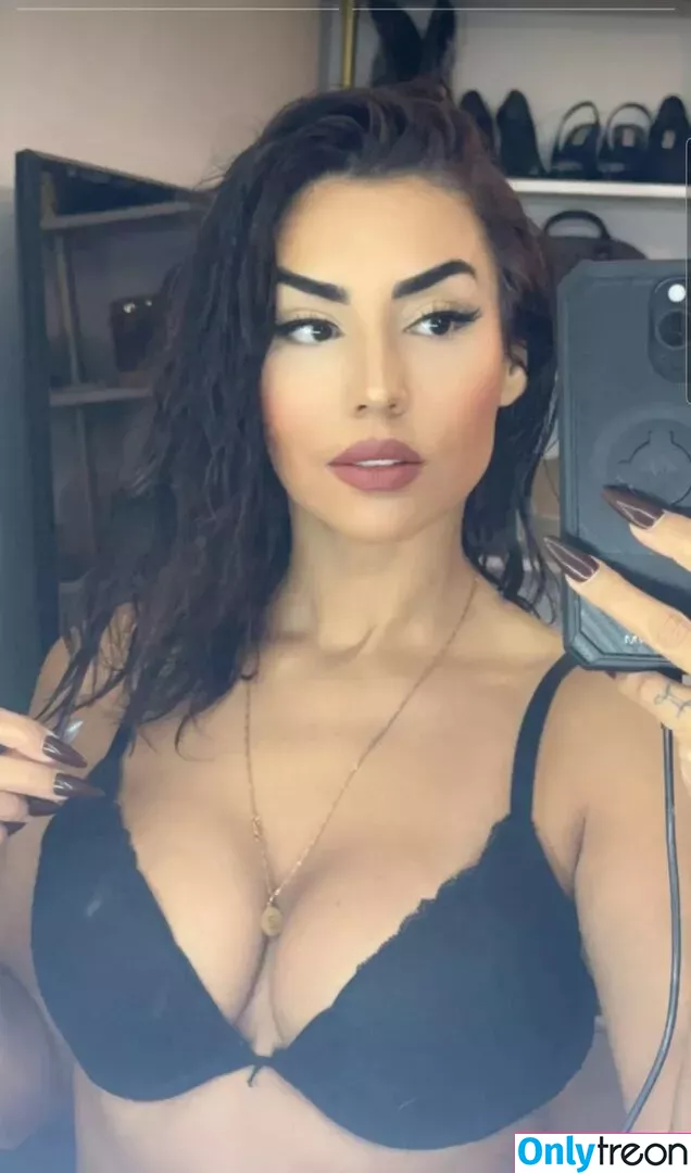Mynameiszaraaa nude photo #0094 (mynameiszaraaaa)