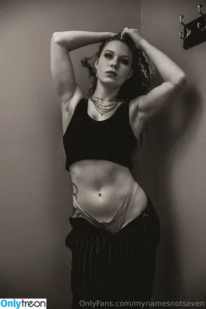 mynamesnotseven / mynamesnot7 nude photo #0001
