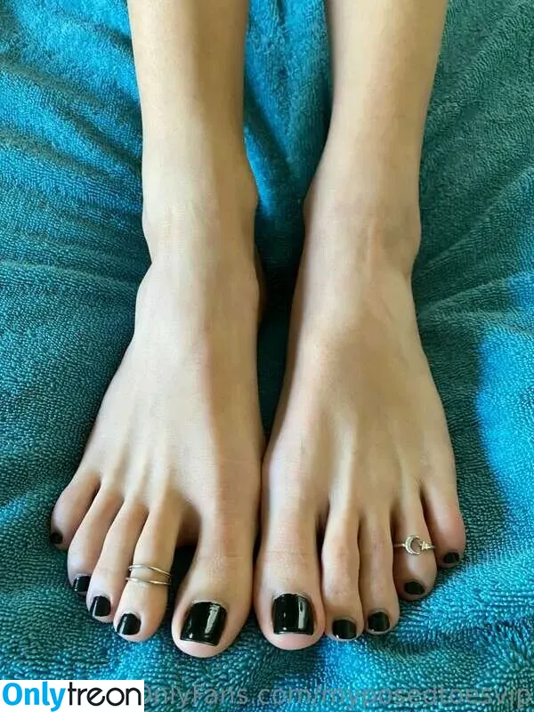 myposedtoes nude photo #0126 (myposedsoles)