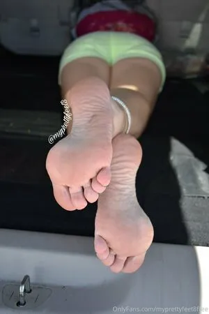 myprettyfeet8free / MalekasNailz фото голая #0344