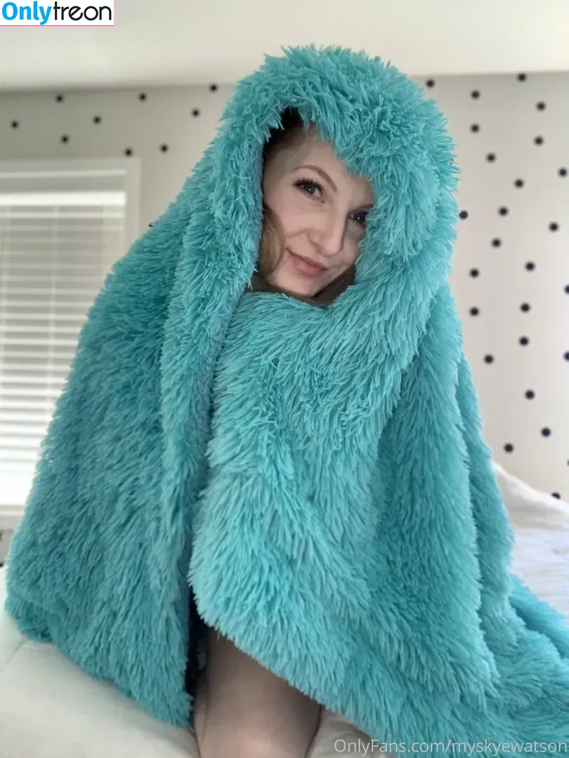 myskyewatson голая photo #0075 (Skyewatson / skueesh)
