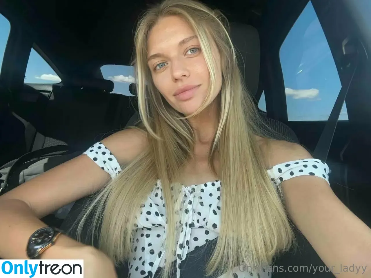 Mysterious Lady nude photo #0025 (your_ladyy)