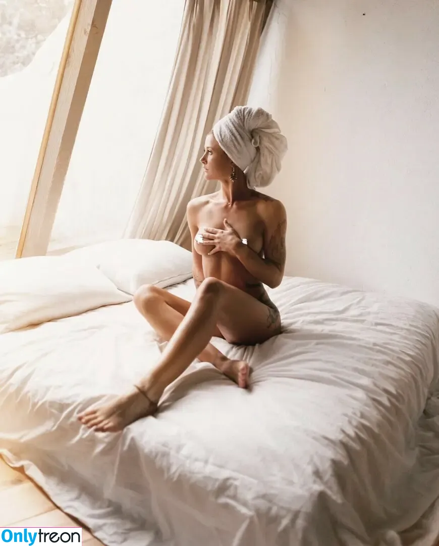 MysticKittenn nude photo #0063 (heyitsmaisy_ / kitty_mystic / maisy)