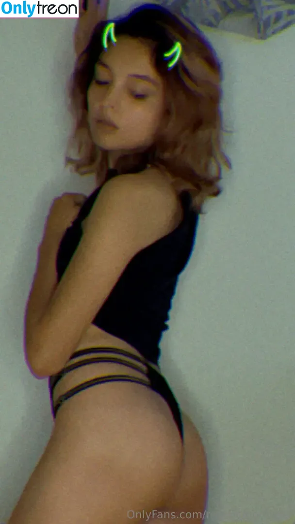 MysticMoods23 nude photo #0006 (MysticMoods23)