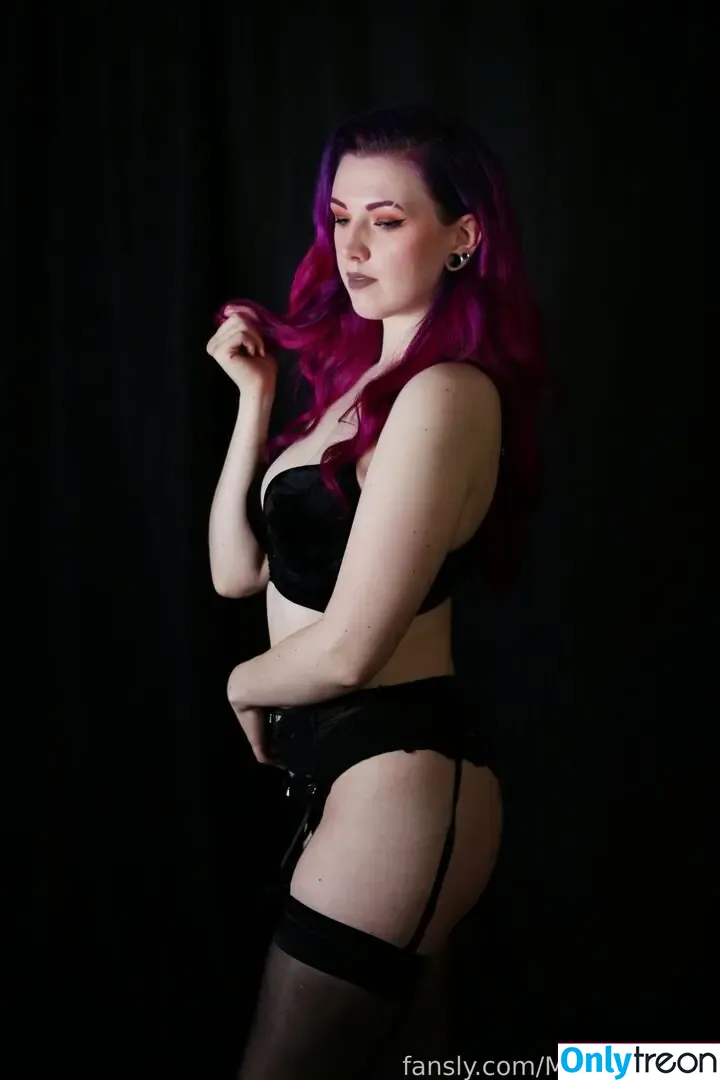 MYSTIK_MINX nude photo #0066 (mystic.minx)