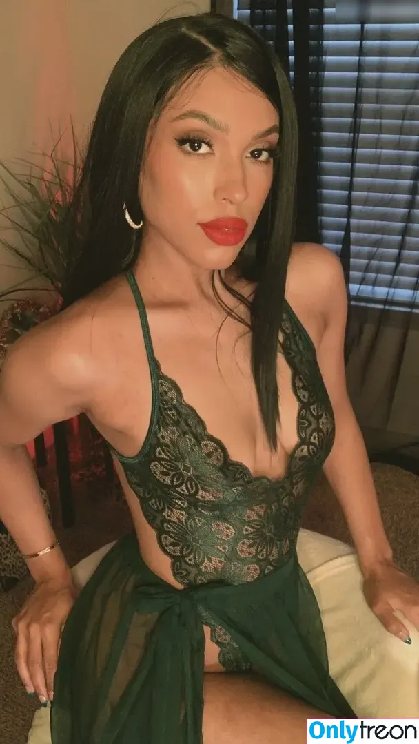 Mystywaterz nude photo #0001 (itsmw / itsmystywaterz)