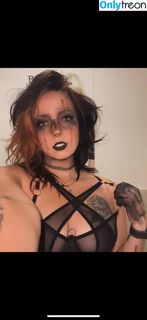 Mythical.poison nude photo #0008 (Kylie Rose / mythicalpoison / the.mythical.poison)