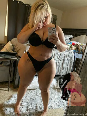 mzdanibadgirl / mzdanient nude photo #0075