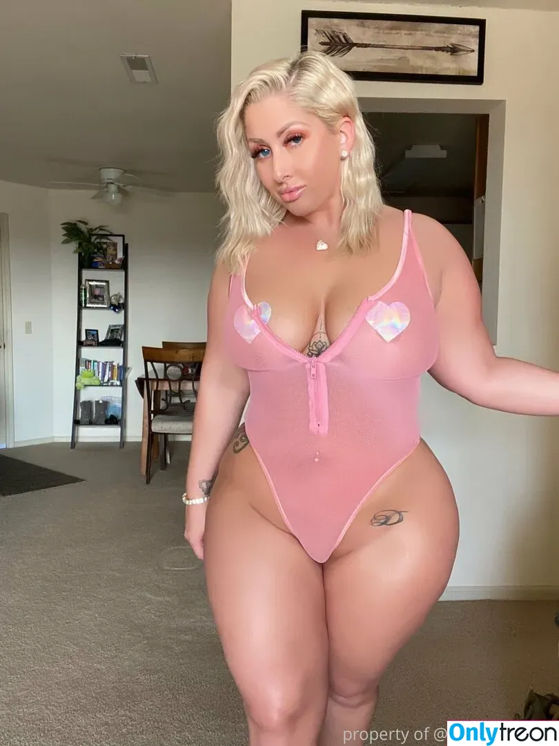 mzdanibadgirl nude photo #0066 (mzdanient)