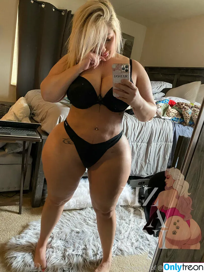 mzdanibadgirl nude photo #0075 (mzdanient)