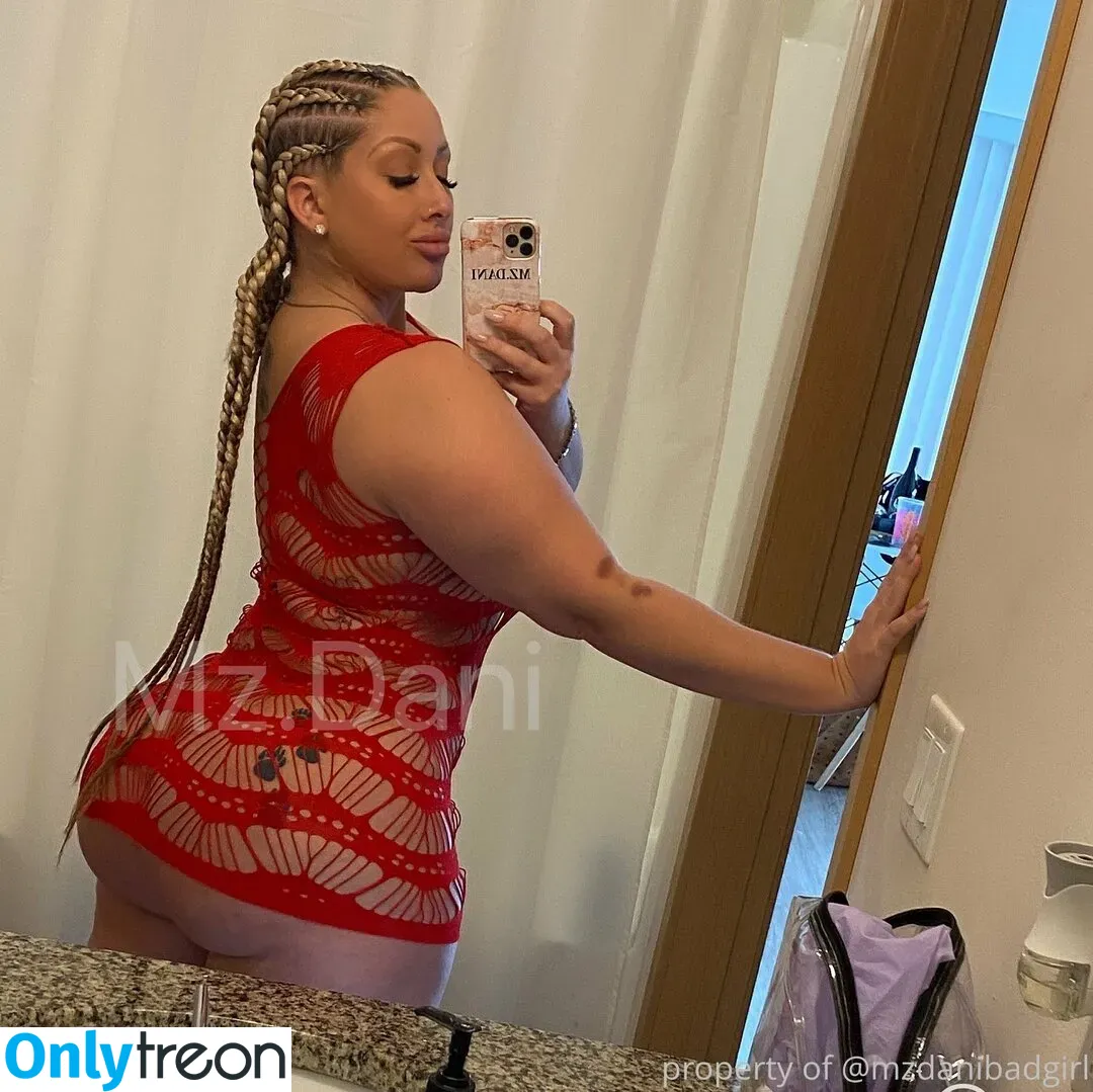 mzdanibadgirl nude photo #0091 (mzdanient)