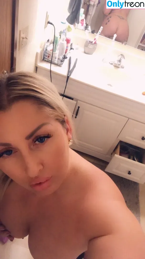 mzdanibadgirl nude photo #0142 (mzdanient)