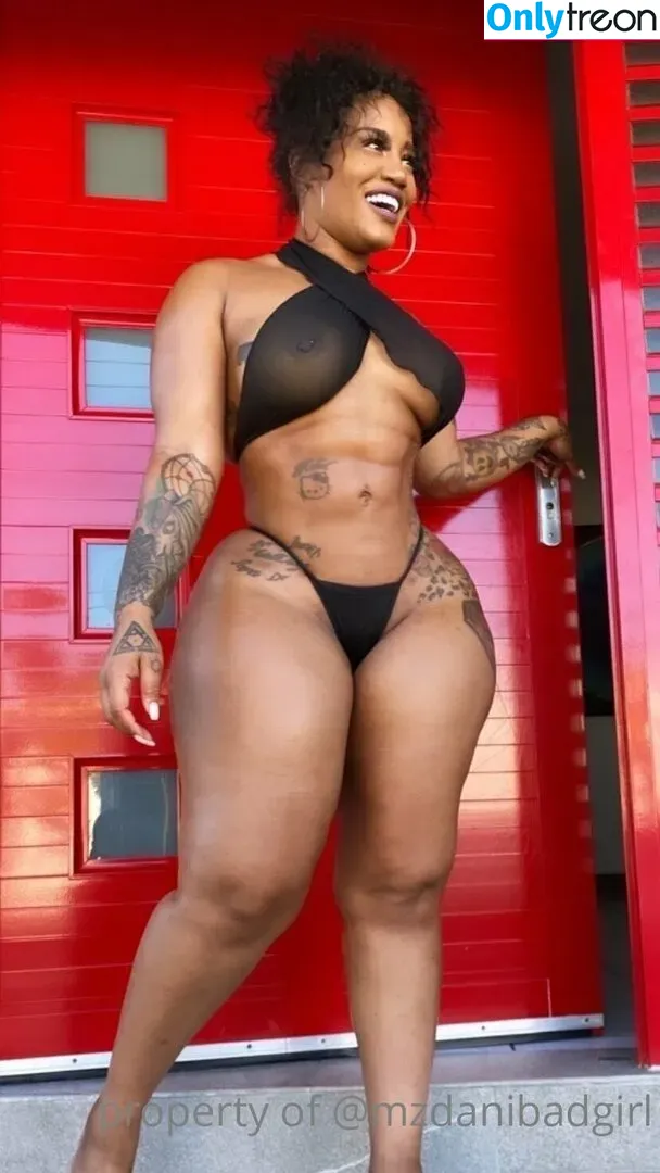 mzdanibadgirl nude photo #0190 (mzdanient)